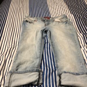 Light blue jean Capri pants